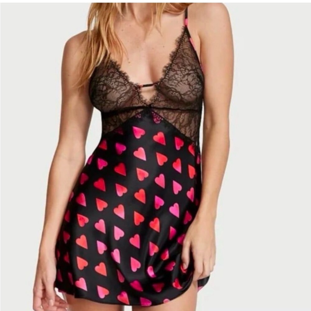 Victoria's Secret Red and Black Heart Chemise - Picture 4 of 8